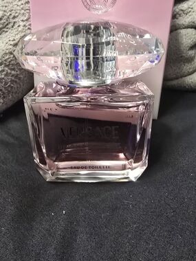 Versace Bright Crystal Eau de Toilette in Soft Pink Packaging